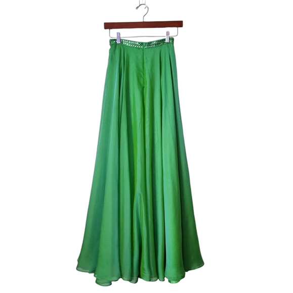 SHERRI HILL Maxi Skirt Shimmer Fabric in Brat Green‎ size 0 - Picture 2 of 11